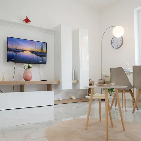 Lake Turati アパート コモ