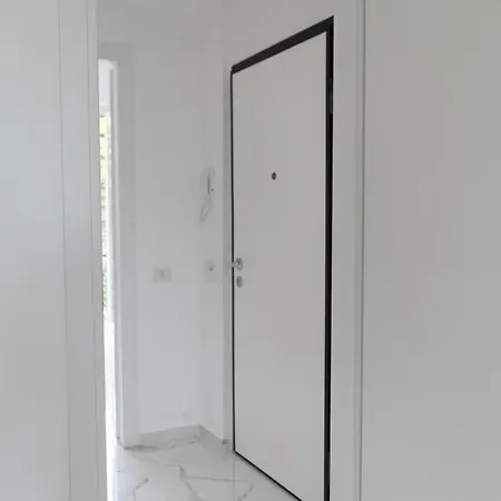 Apartament Lake Turati