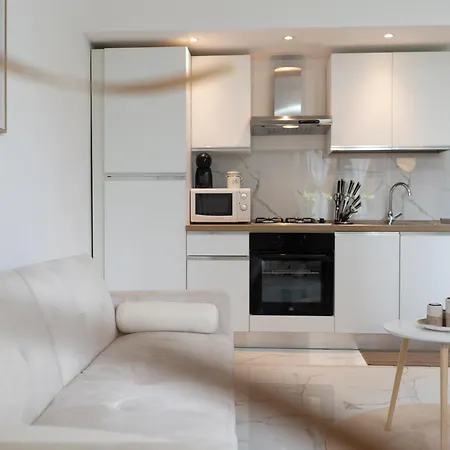 Apartament Lake Turati